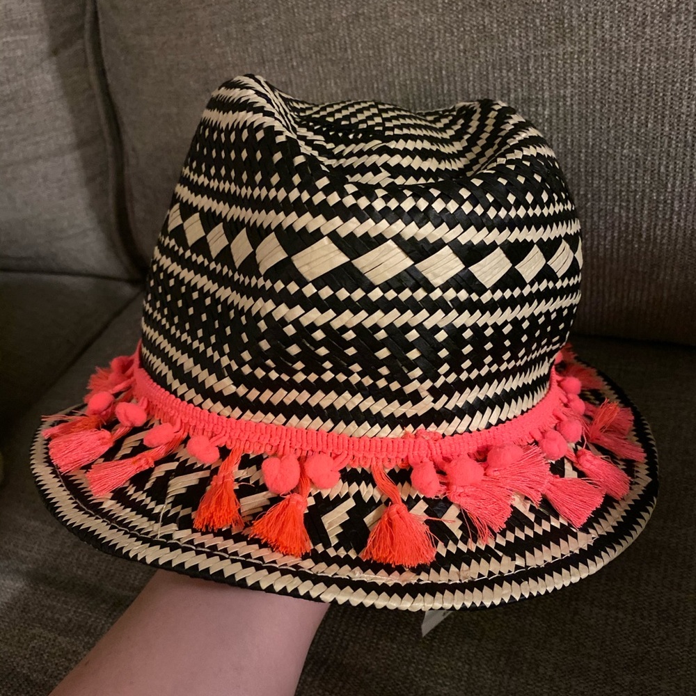 Express Straw Hat NWT